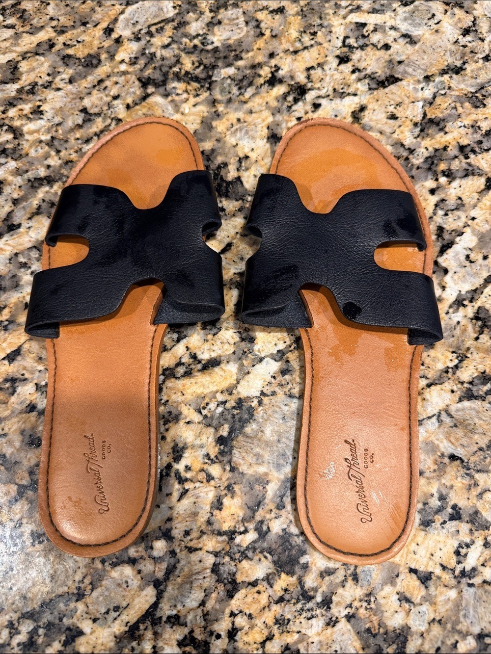 Universal Thread Black Slide Sandals with Brown Footbed
